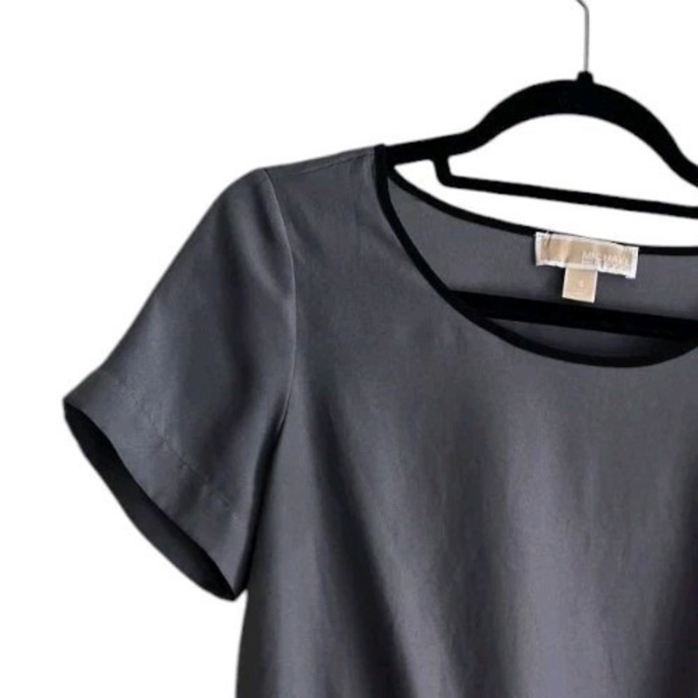 Michael Kors Top Charcoal Gray, Black Trim, sidebow tie, sleeves Short Size Smal - Picture 4 of 4